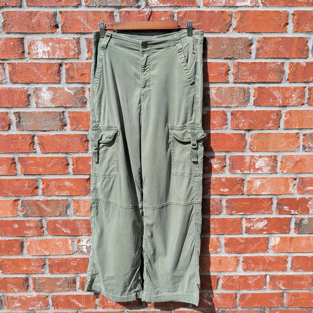 American Eagle Cargo Pants Womens 8 Green Wide Leg Y2K Baggy Utility
